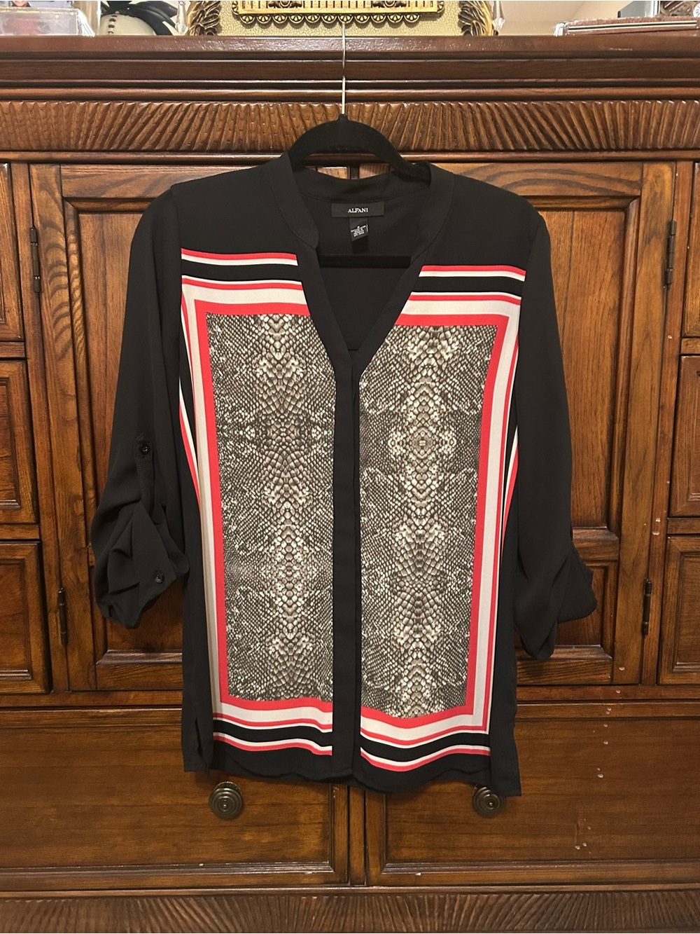 Excellent Alfani Black Blouse with Coral and White Panel Detail Size 8 Vintage
